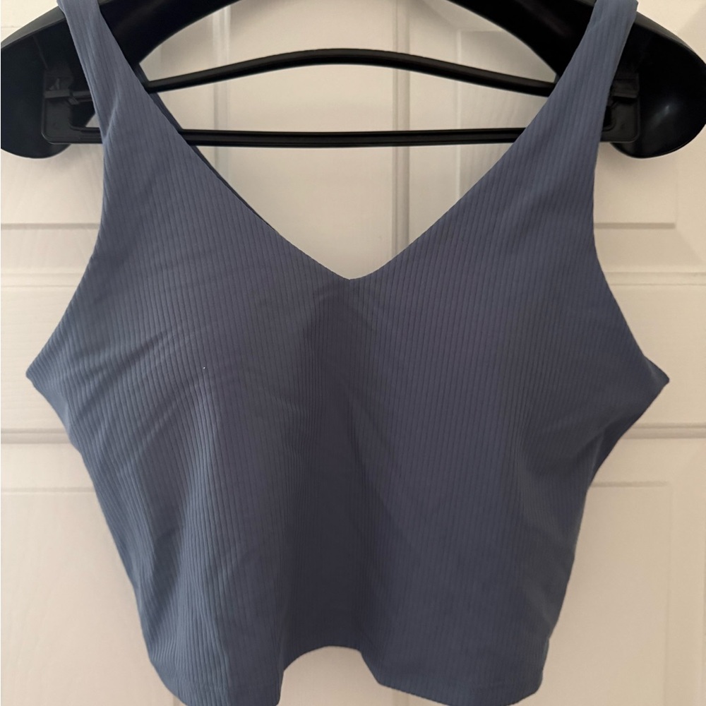 Athletes Ribbed V-Neck Crop Tank Top in Dusty Blue- medium. NWT